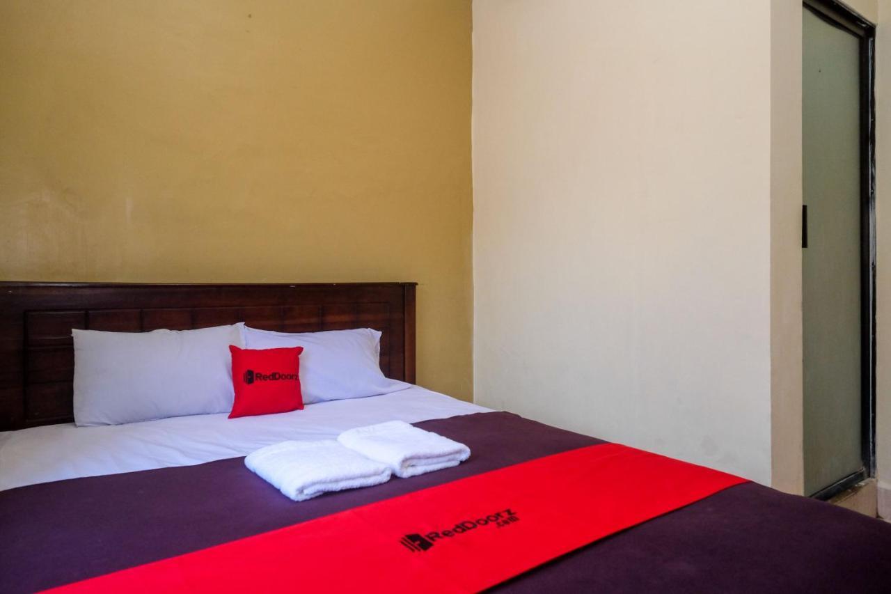 Reddoorz At Hotel Rich Parepare Near Pantai Mattirotasi Exteriér fotografie