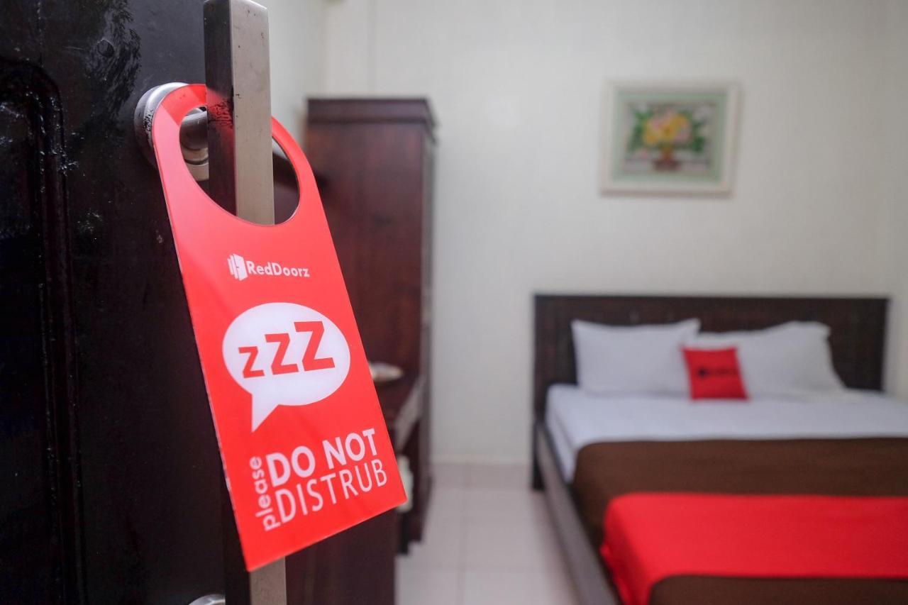 Reddoorz At Hotel Rich Parepare Near Pantai Mattirotasi Exteriér fotografie